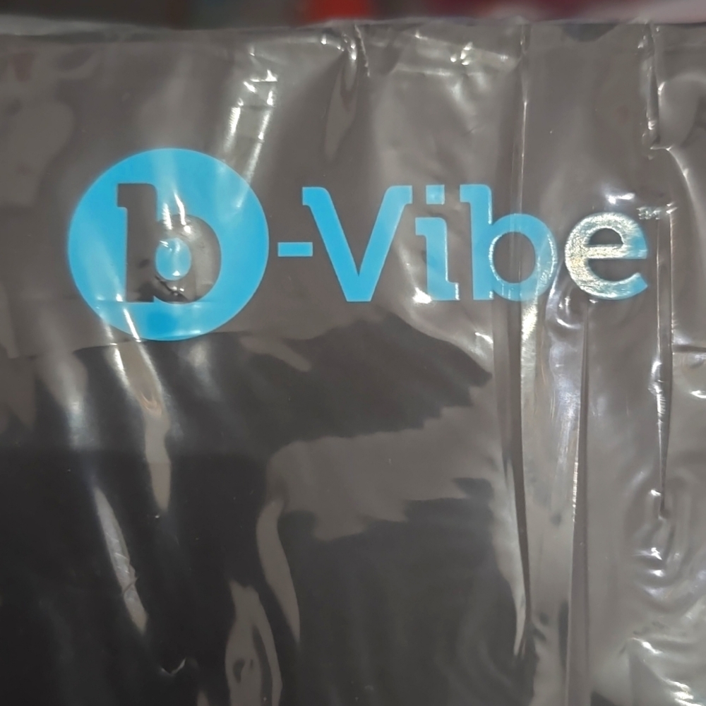 B-Vibe Black Novice Plug